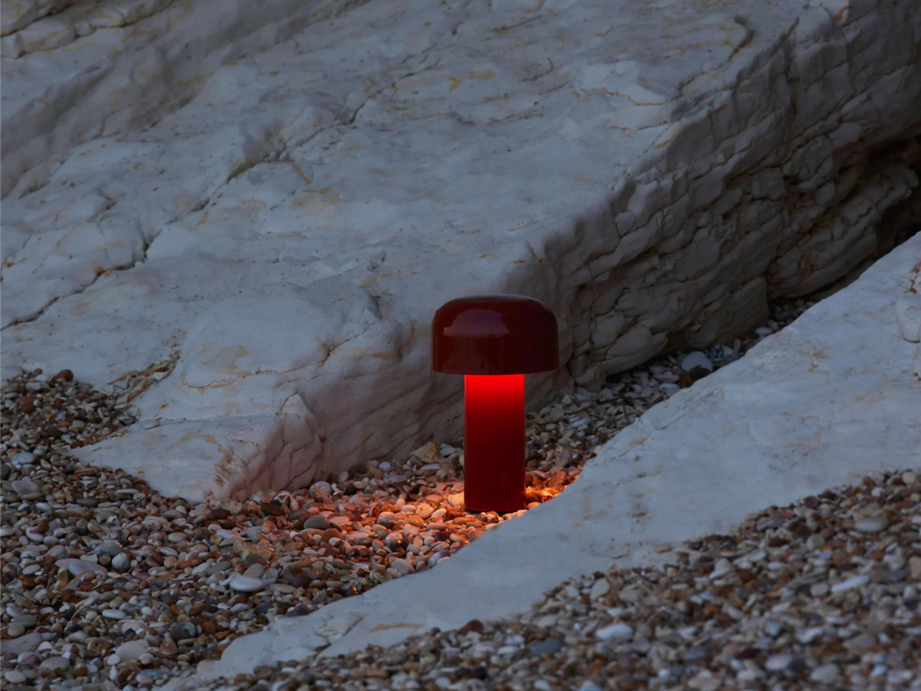 PORTABLE LAMP
