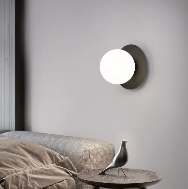 Jabuticaba Wall Lamp