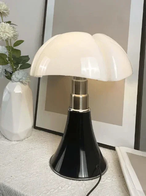 Aurora Nera Lamp