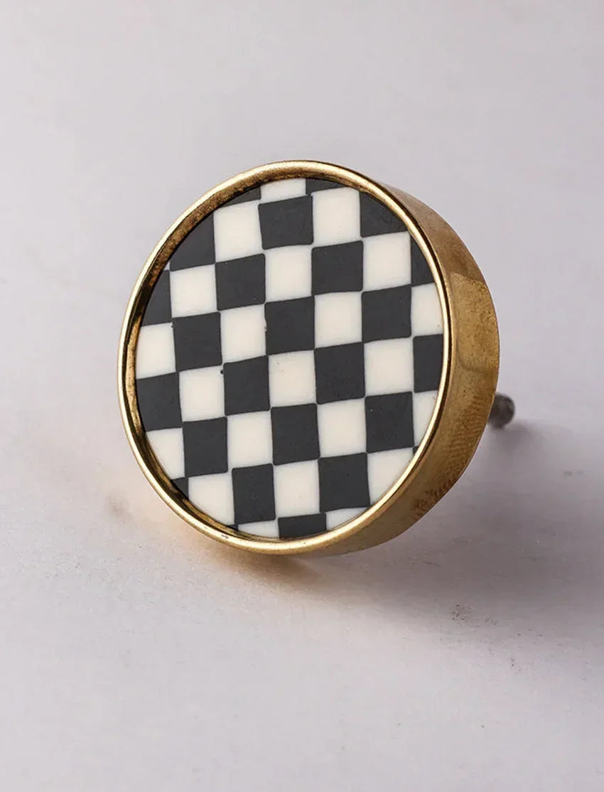 Black and White Checkered Pull Handle